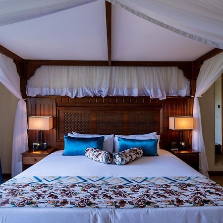 Ciala Resort Hotels In Кисуму Экстерьер фото