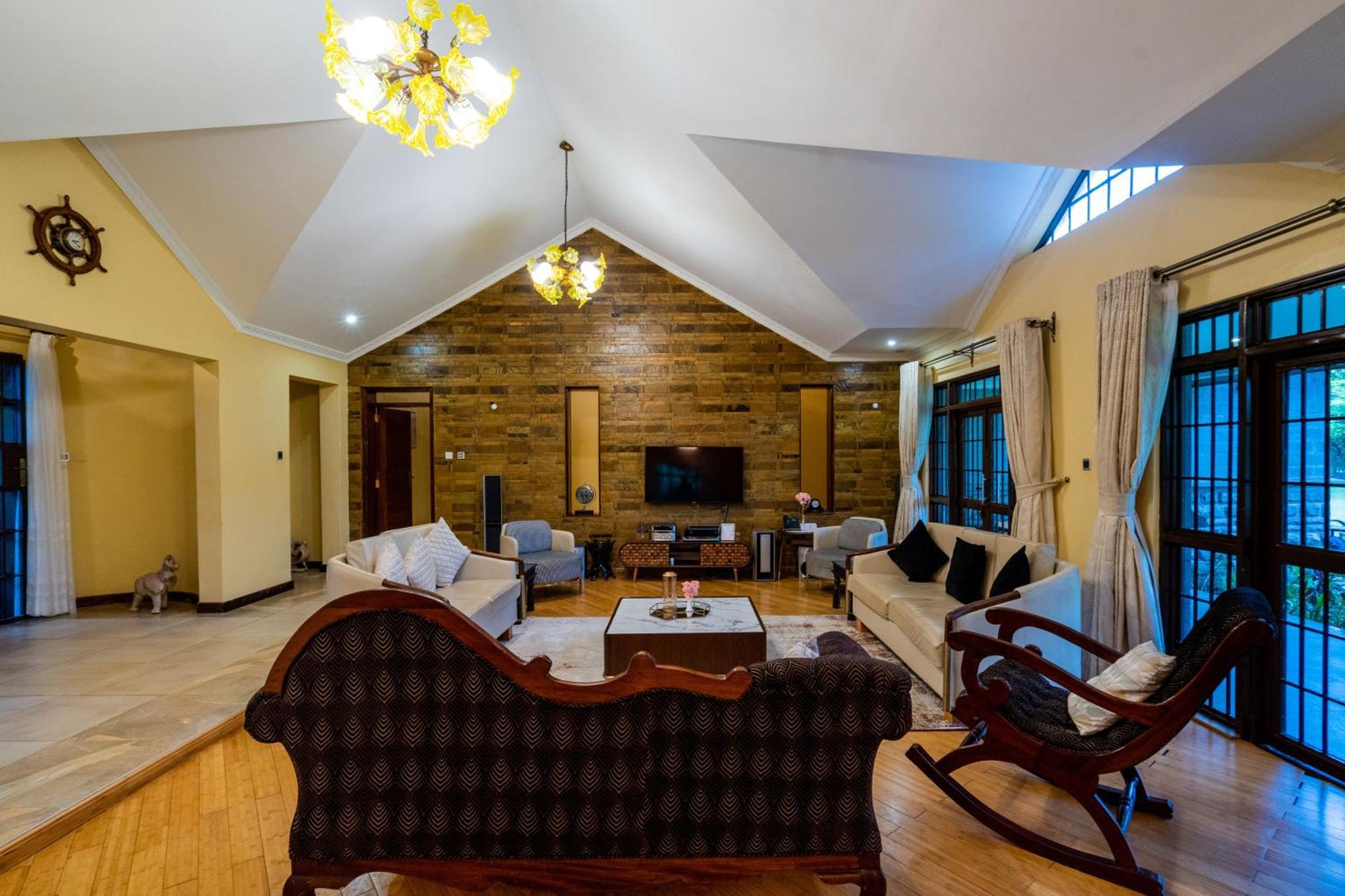 Ciala Resort Hotels In Кисуму Экстерьер фото