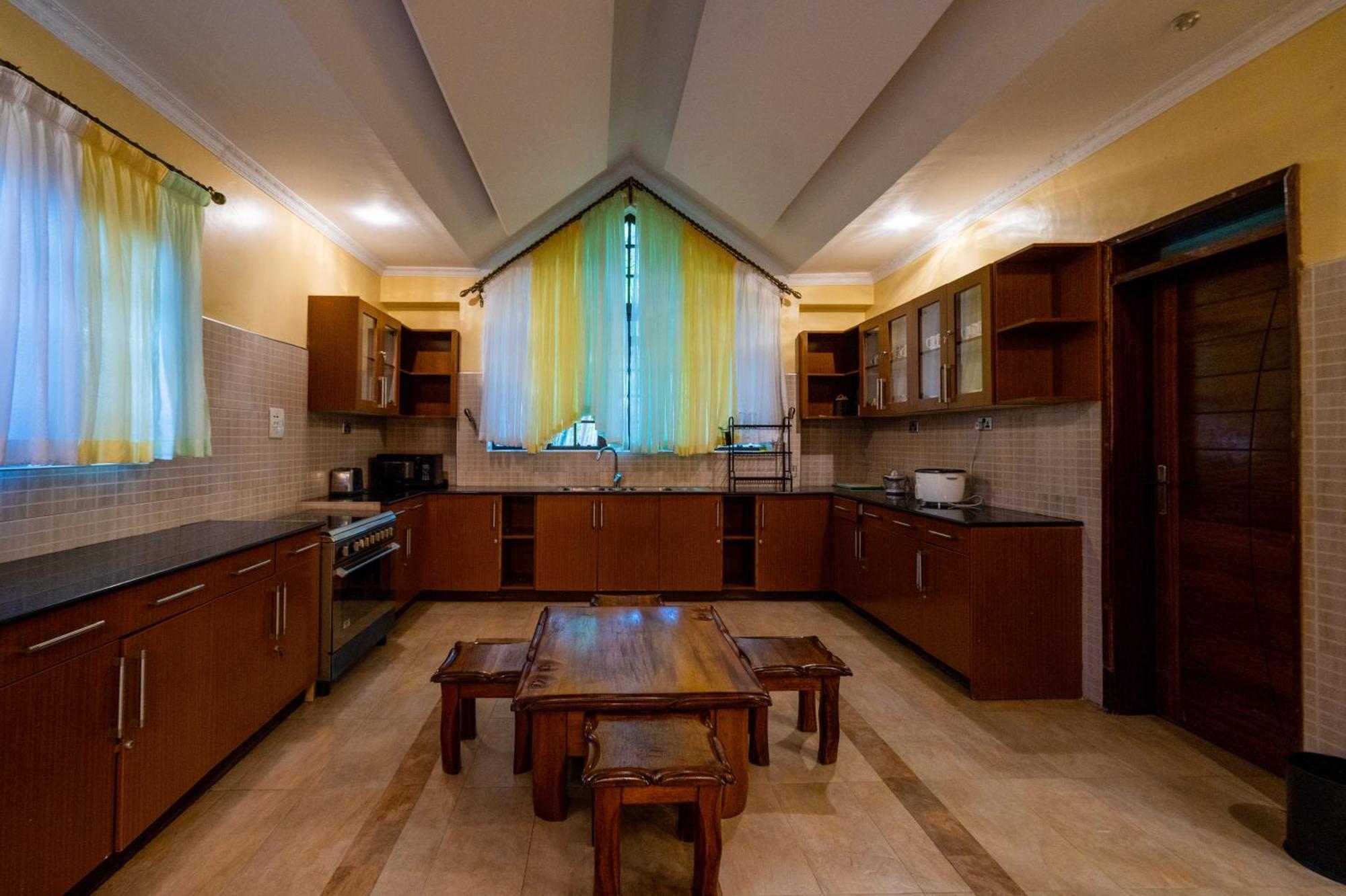 Ciala Resort Hotels In Кисуму Экстерьер фото