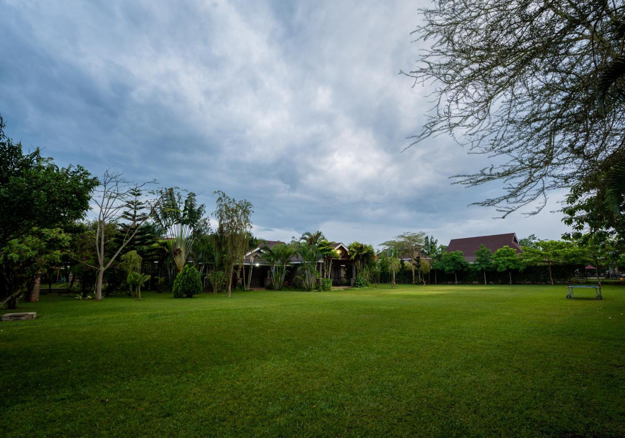 Ciala Resort Hotels In Кисуму Экстерьер фото