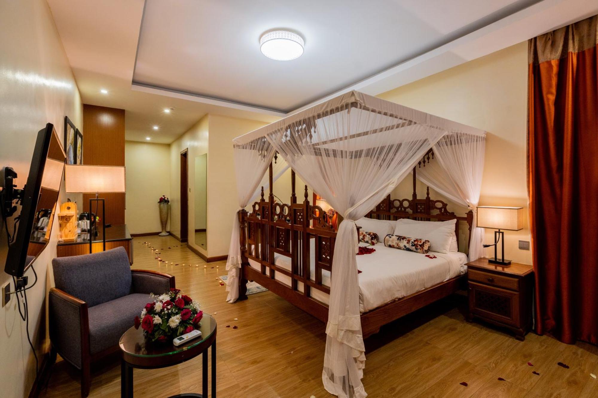 Ciala Resort Hotels In Кисуму Экстерьер фото