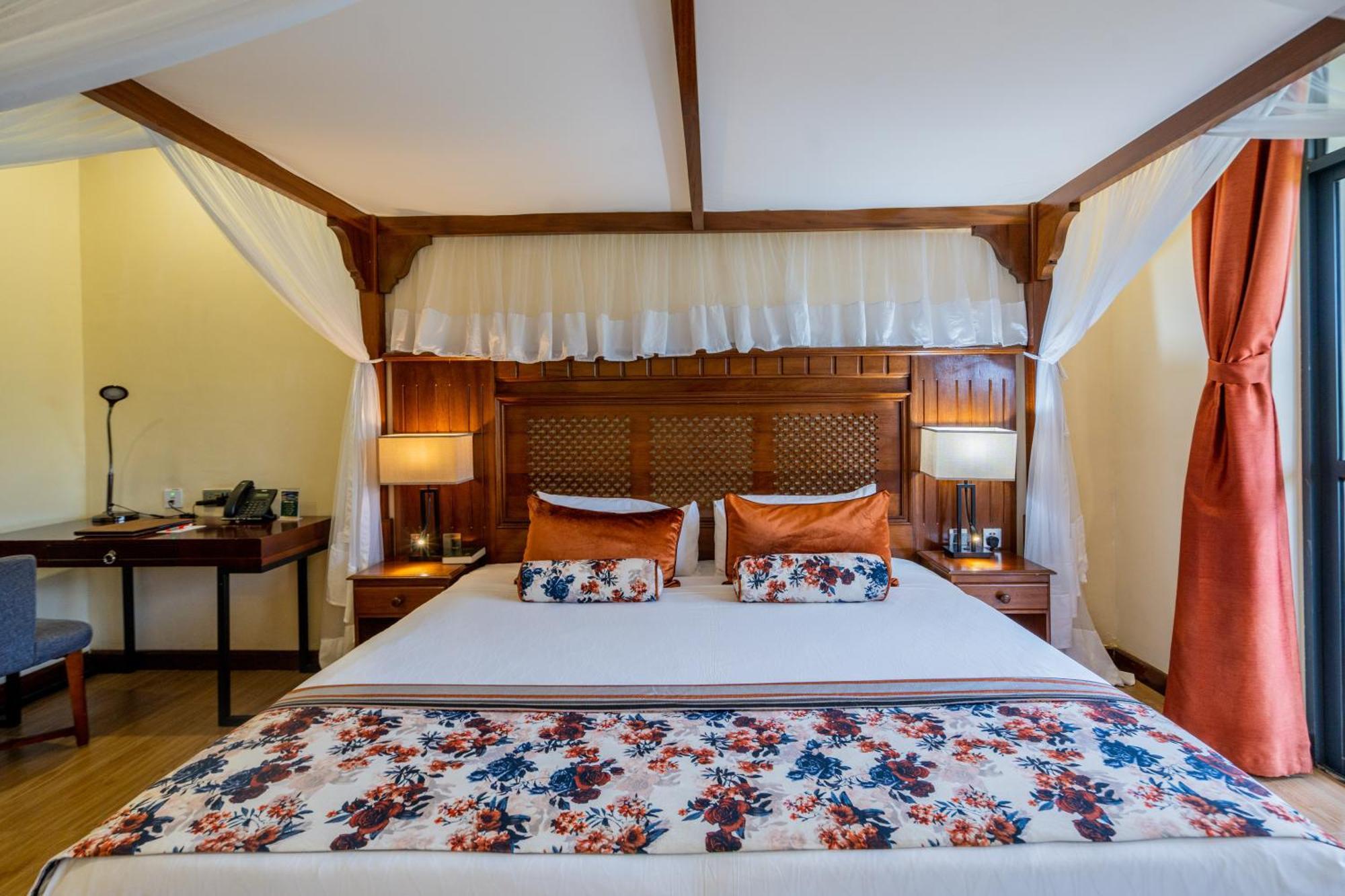 Ciala Resort Hotels In Кисуму Экстерьер фото
