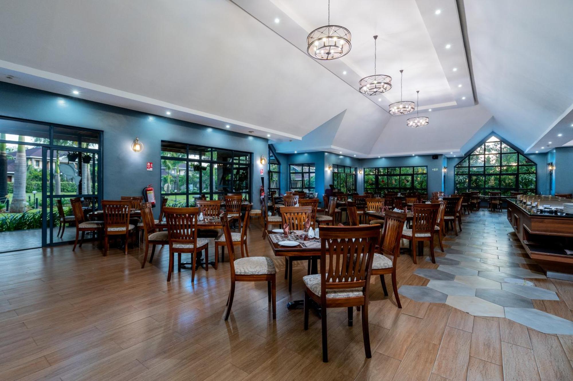 Ciala Resort Hotels In Кисуму Экстерьер фото