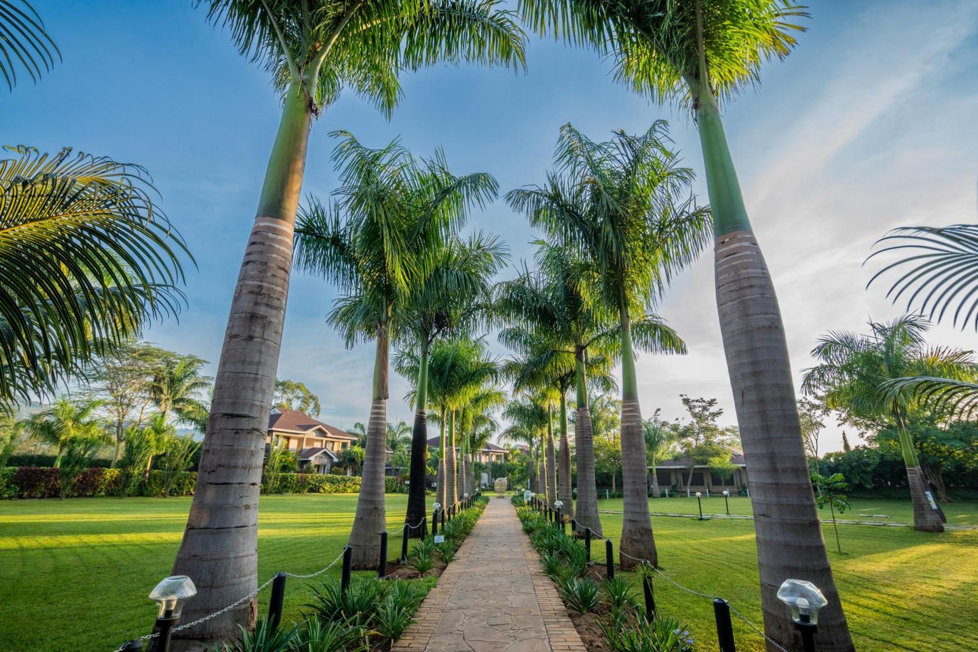 Ciala Resort Hotels In Кисуму Экстерьер фото